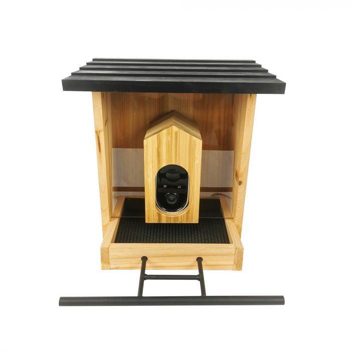 Smart bird feeder with camera