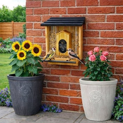 GARDEN DECOR